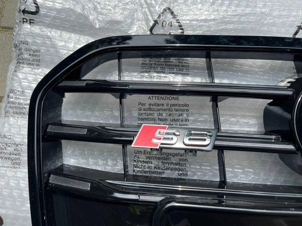 Решетка радиатора Audi A6 C7 (11-14) тюнинг решітка стиль S6 чорна