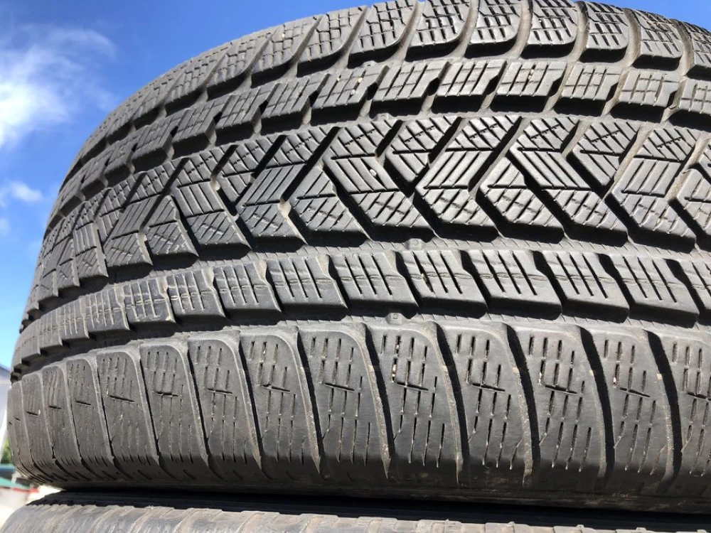 285/40 r20 Резина зимняя Pirelli Scorpion Winter