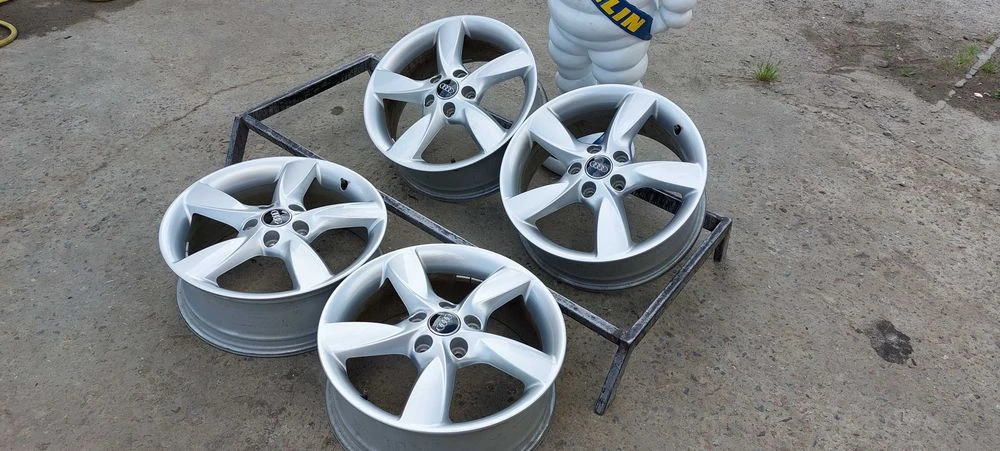 Диски Audi R17 5x112 6J ET48 A3 S3 Leon Octavia Yeti VW Golf R Caddy