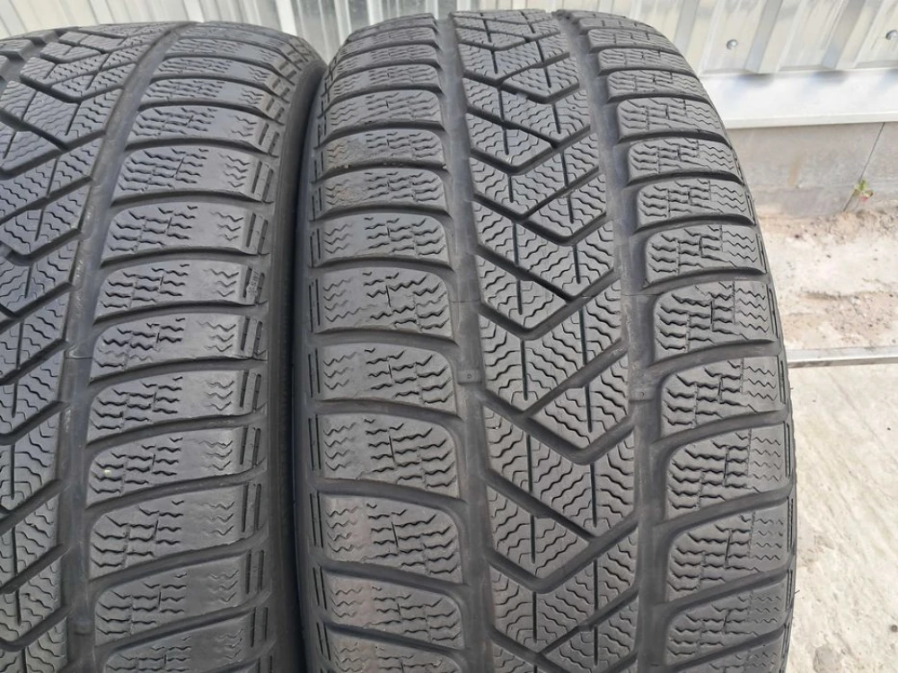 Резина зима 80% протектор Pirelli 245/50 R18 Sottozero 3 DOT22