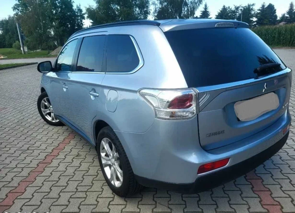 кузовщина ,кузовні запчастини,двері для Mitsubishi Outlander III