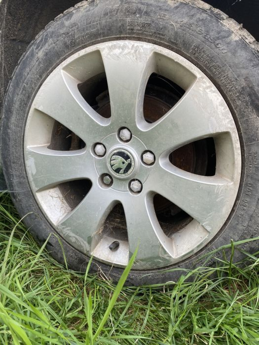 Титани Диски Р16 R16 5/112 skoda Oktavia A5 Superb2 поштучно 3T0601025