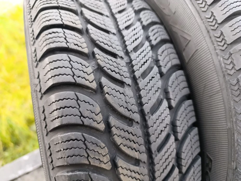Майже нові зимові шини Debica 165/70 R14 резина Р14