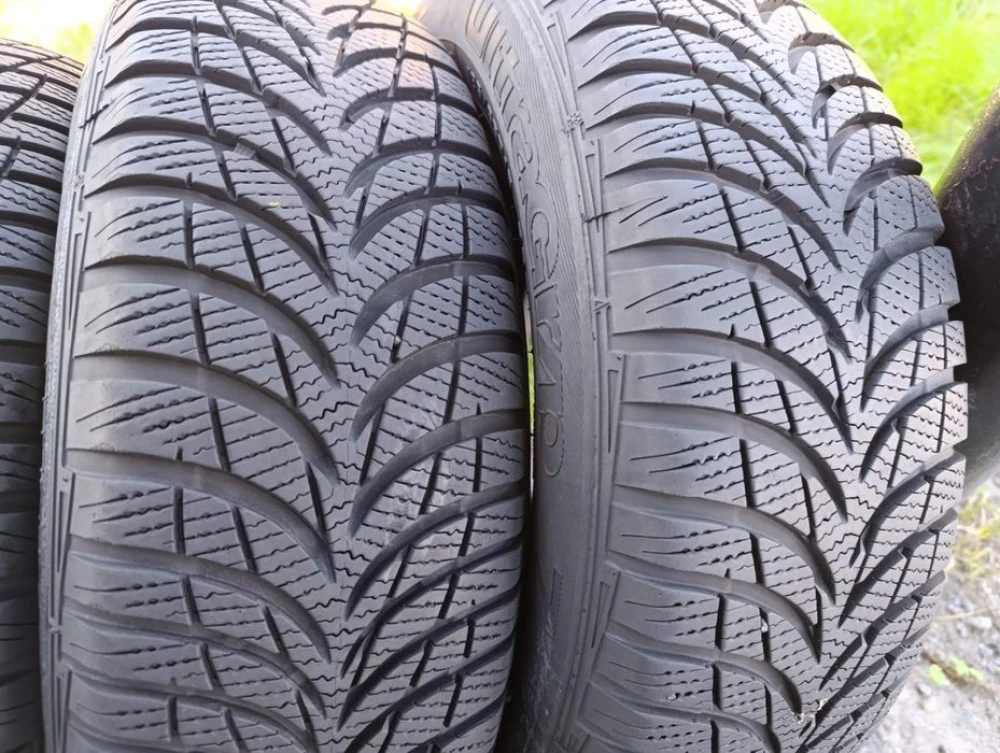 Зимові шини Goodyear 185/65 R15 резина Р15