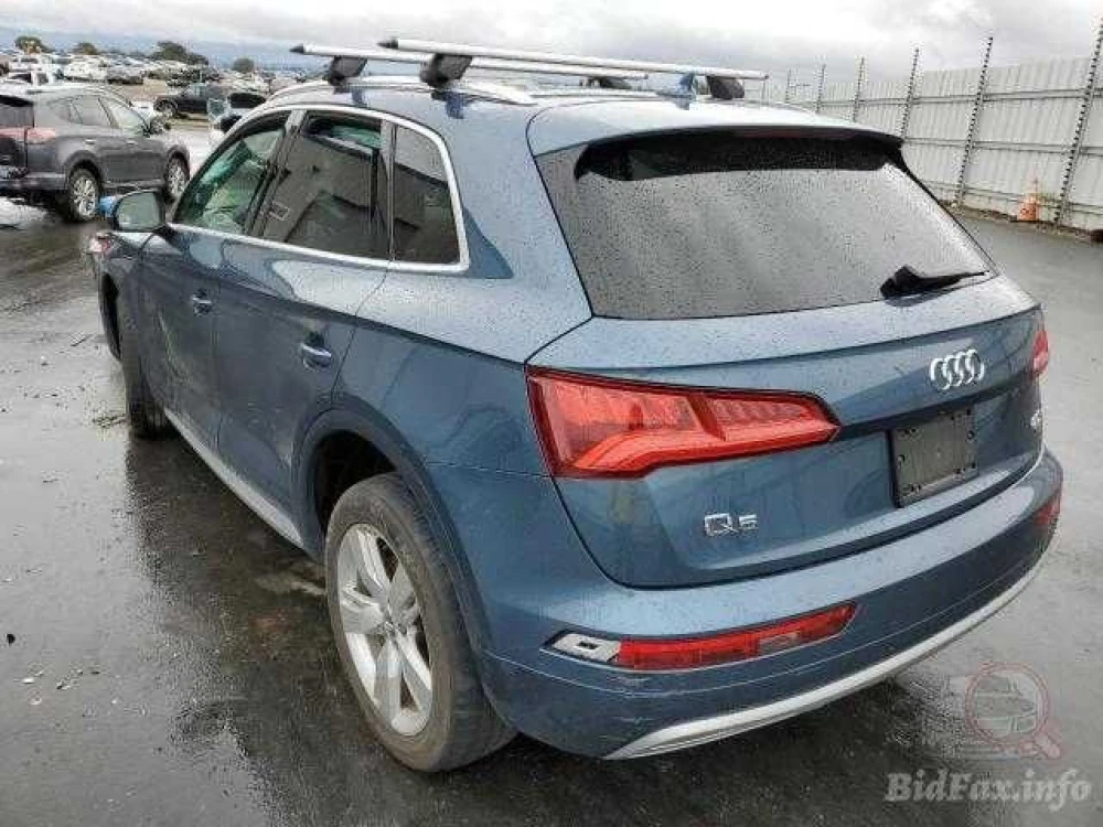 Audi Q5 Premium Plus 2018 кришка багажника/ляда