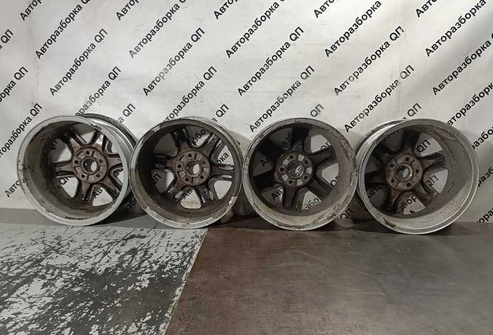 Диски Skoda Octavia A5, оригинал 1Z0601025B7ZS R16. Разборка Octavia