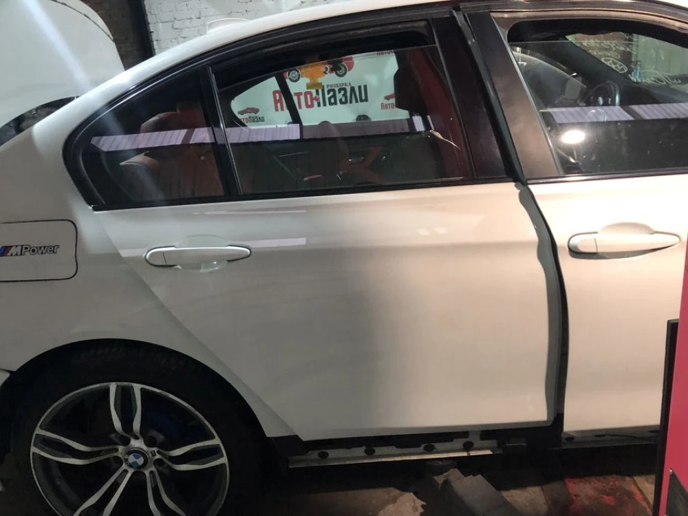 Двері BMW g30, f30, f10, f32 дверь, колір, с10, а17, а83, b90