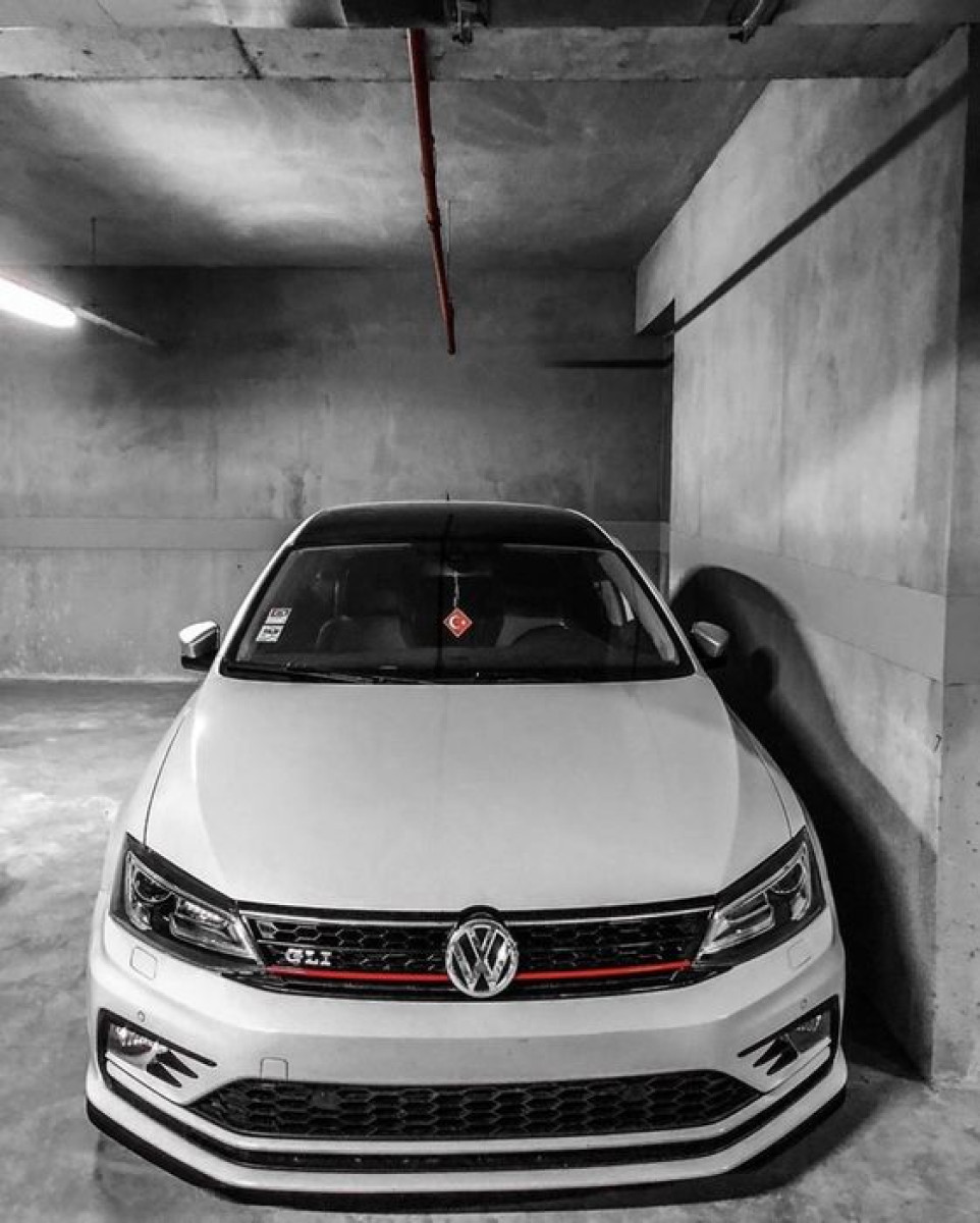 Решетка радиатора Volkswagen Jetta mk6 GLI 2015 2017