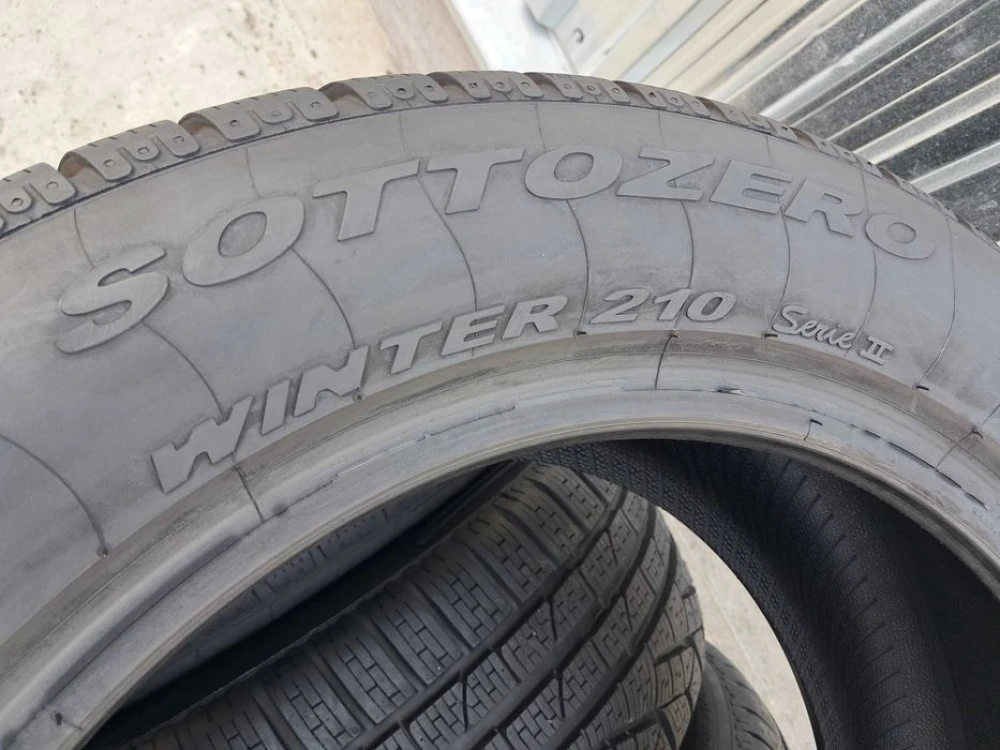 Резина зима 95% протектор Pirelli 235/55 R18 Sottozero 210 serie II