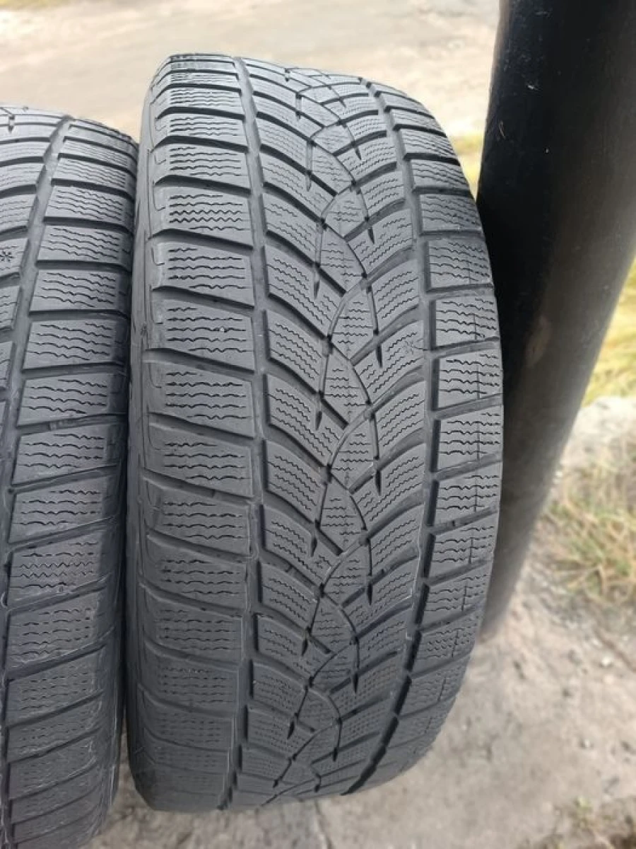 Зимові шини Goodyear 225/55 R18 резина Р18