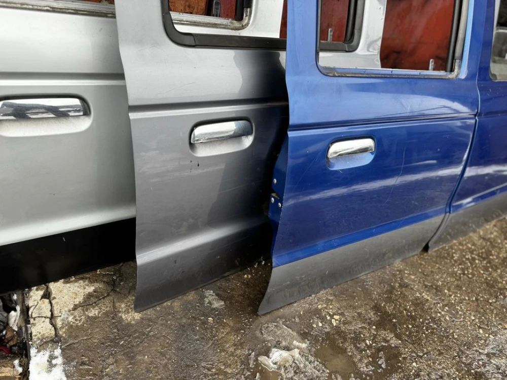 Двері задні Ford Ranger 99-06р Mazda bt2500