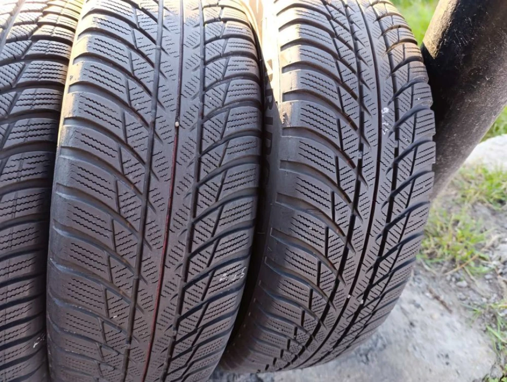 Зимові шини Bridgestone 185/65 R15 резина Р15