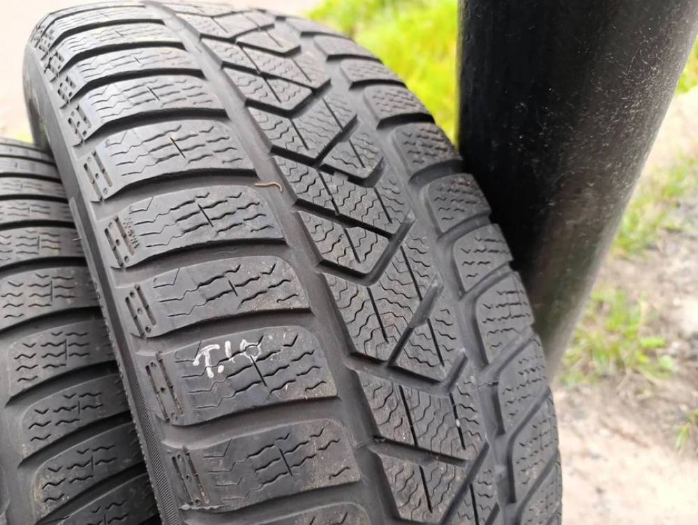 Зимові шини Pirelli 215/60 R16 резина Р16