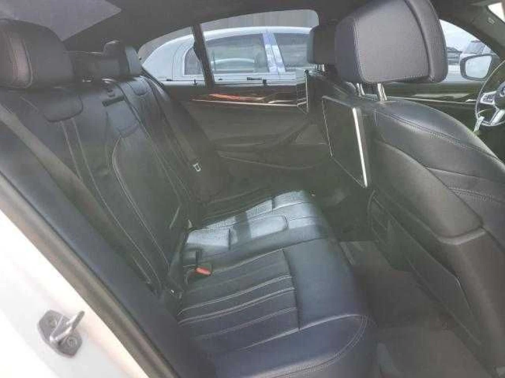 Bmw M550Xi  G30 кузов