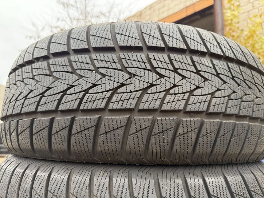 235/55 r18 Imperial SnowDragon 23 год Резина зимняя 99%