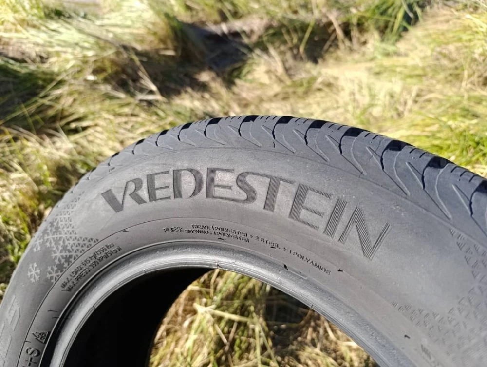 Зимові шини Vredestein 195/65 R15 резина Р15