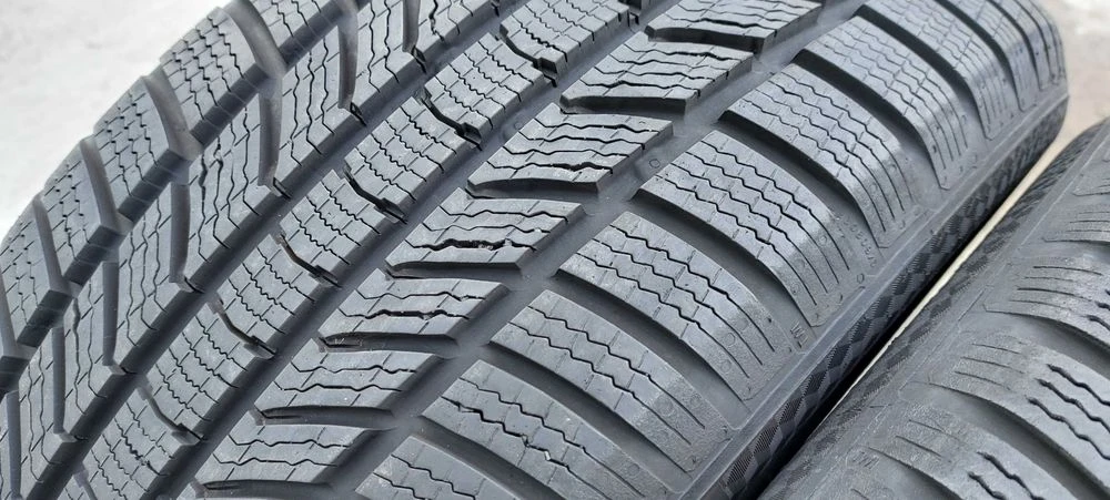 Резина зима 95% протектор Continental 235/55 R17 TS870P