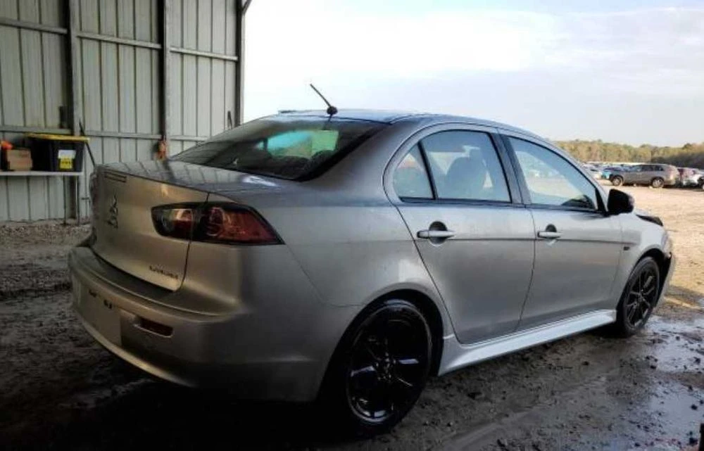 Двері передні / задні праві -кришка багажника Mitsubishi Lancer 2017-