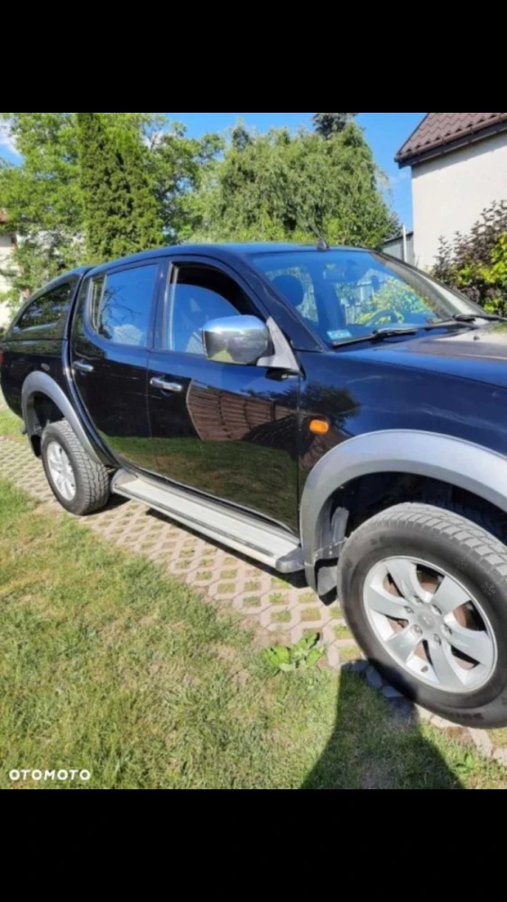 автозапчастини кузовні для Mitsubishi L200