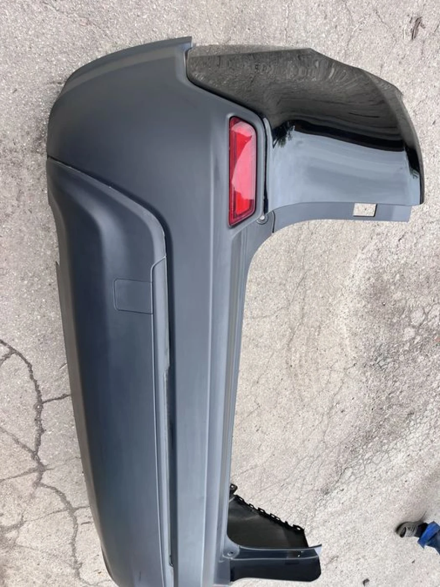 Бампер jeep cherokee kl 2.4 2018 2019 2020 2021