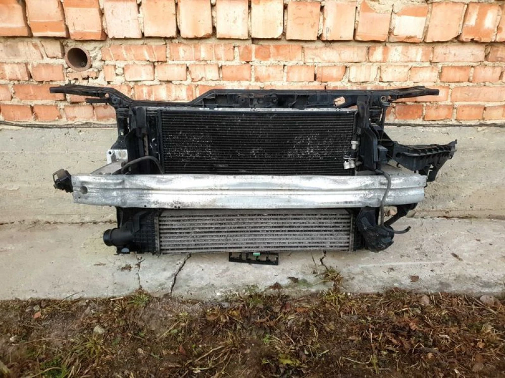 Телевизор Панель в сборе Ауди А4 Б8 Audi A4 B8 Рестайл АКПП Радиатор