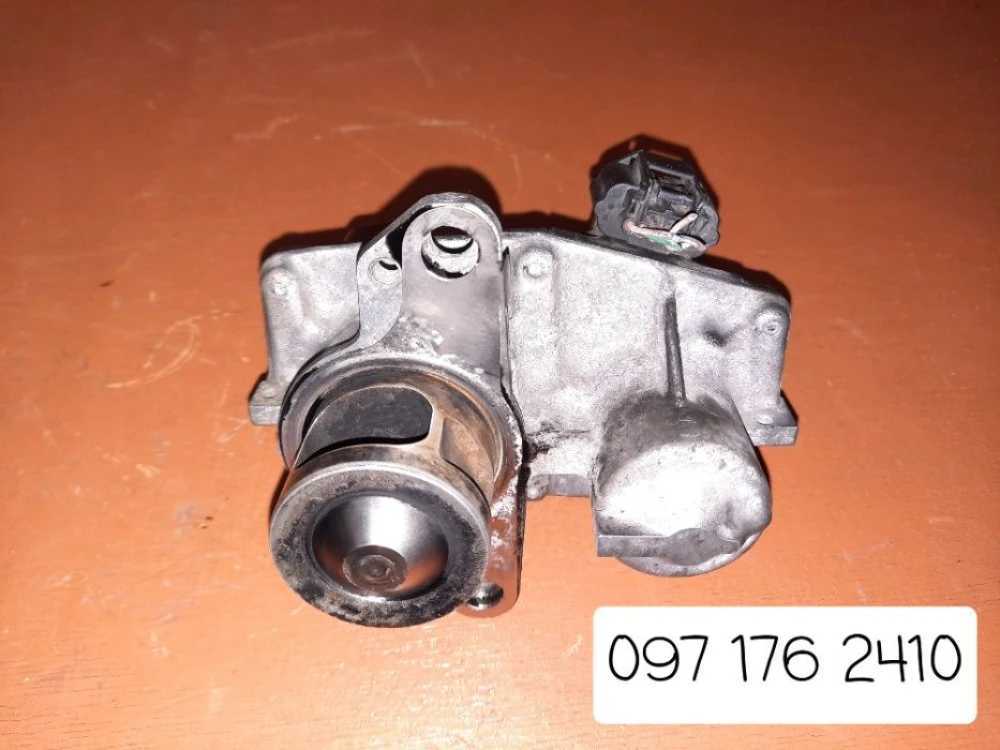 Клапан егр h8201061904 рено egr Renault Trafic Opel Vivaro Nissan 1.6