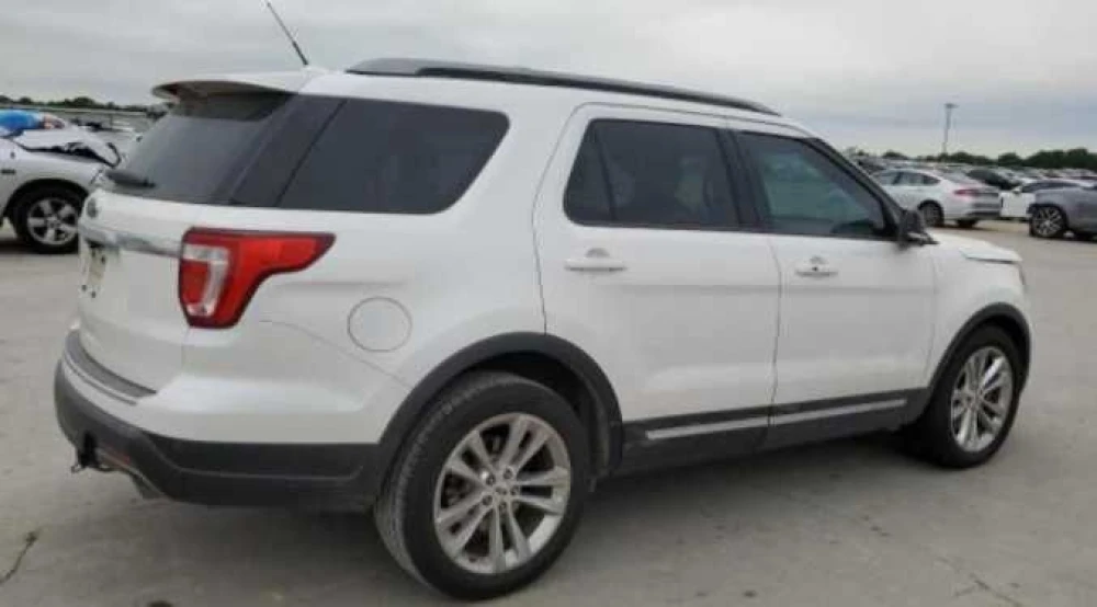 Ford Explorer (2017-2019) Двері передні задні праві ліві