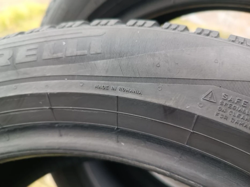 Зимові шини Pirelli 225/55 R17 резина Р17