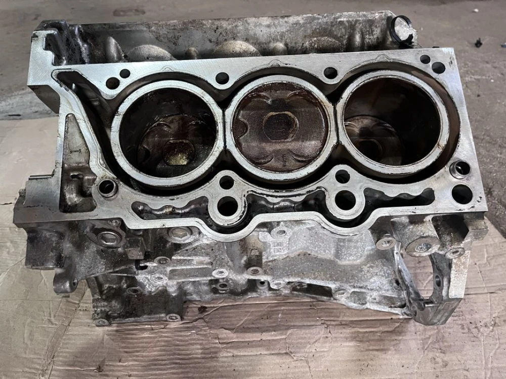 Голова блок гбц jeep cherokee kl 3.2