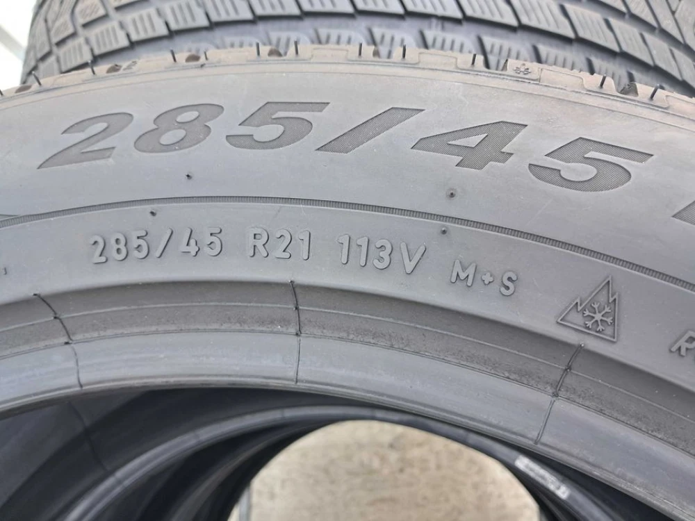 Резина зима 75% протектор Pirelli 285/45 R21 Scorpin Winter RFT BMW X7