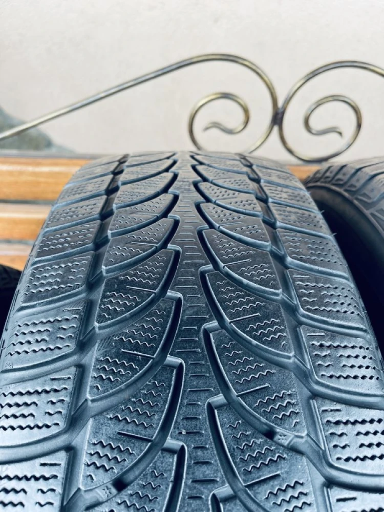 Шини 225/65 R17 Bridgestone