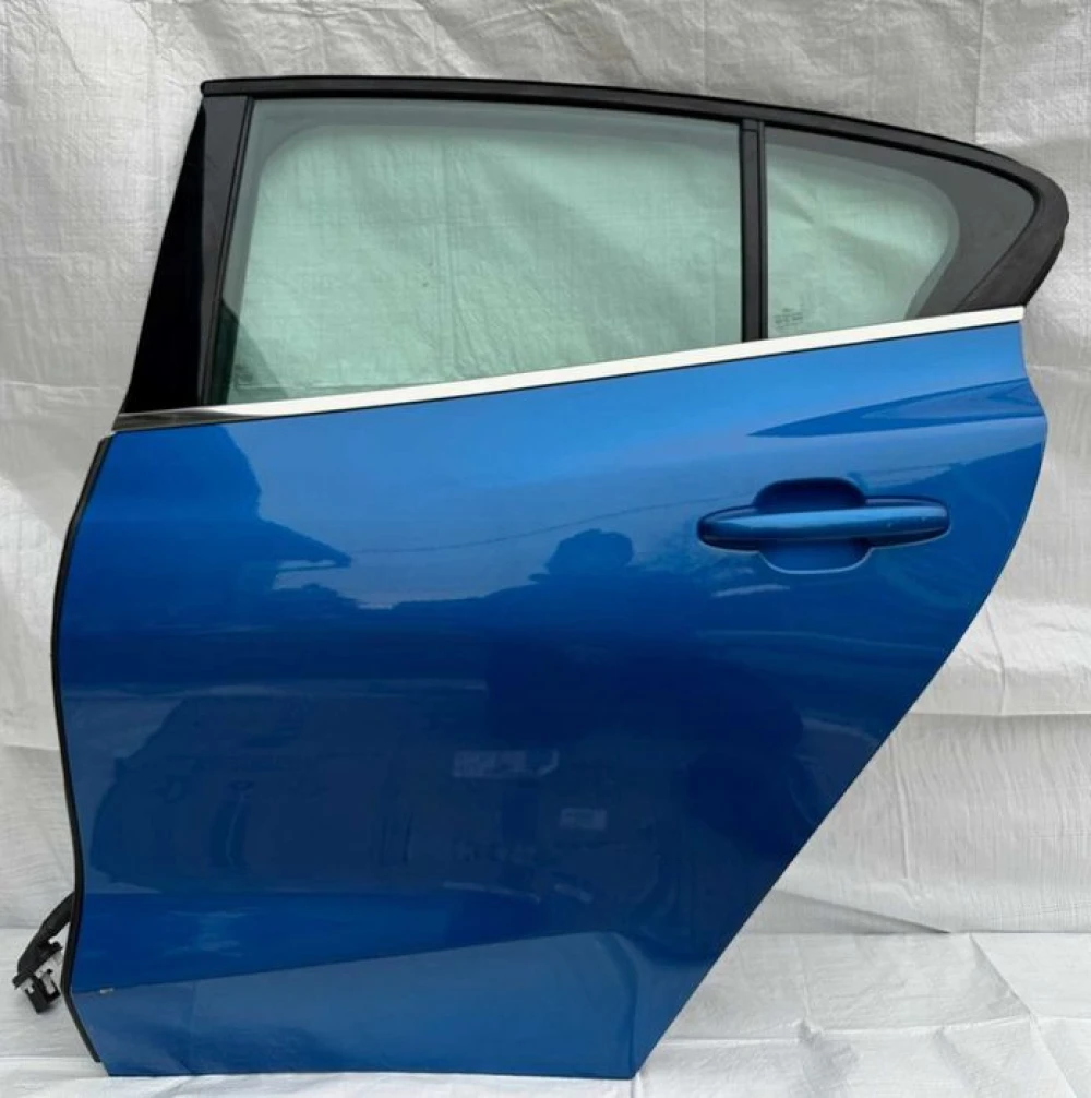 Двери передние задние правые левые Ford Focus MK4