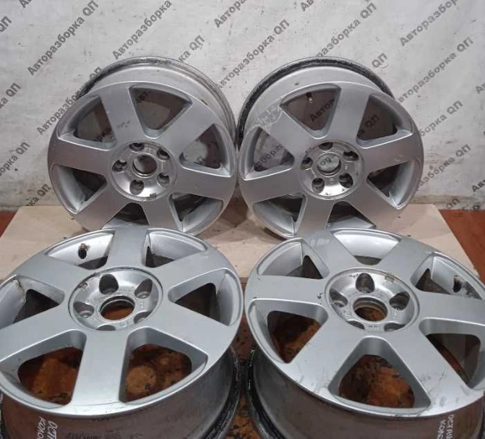 Диски Skoda Octavia A5, оригинал 1Z0601025B7ZS R16. Разборка Octavia