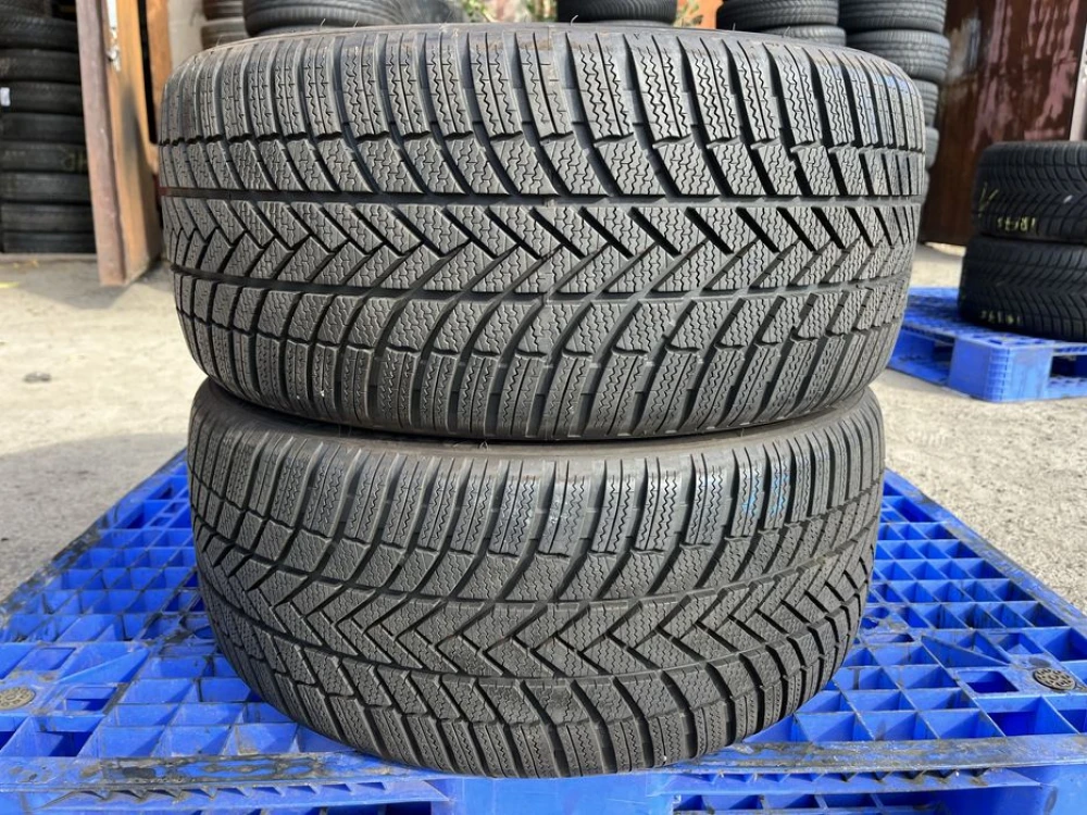 245/40 r18 Bridgestone Blizzak LM005 99% Резина зимняя