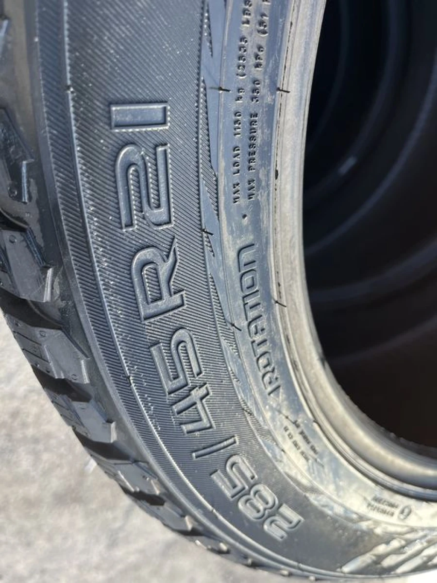 285/45 r21 Nokian Hakkapeliitta 9 SUV Резина зимняя НОВАЯ