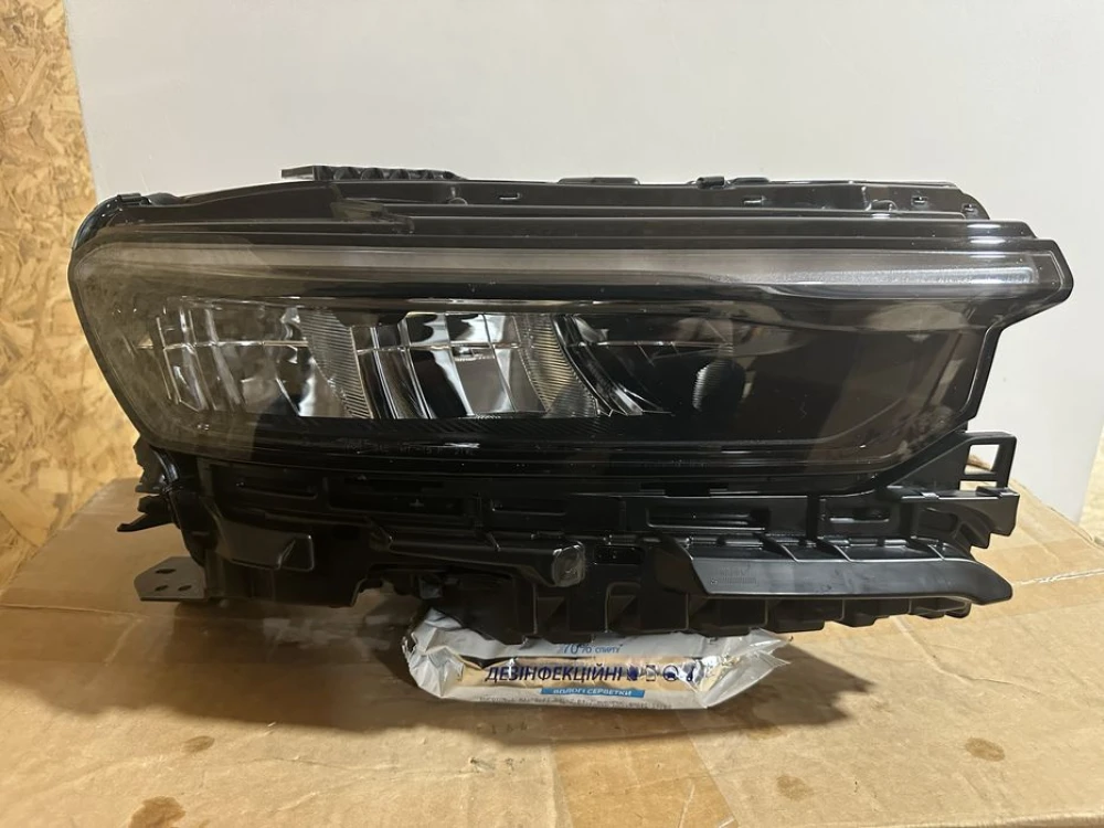 Фара правая GRAND CHEROKEE 2021 2022 2023 2024