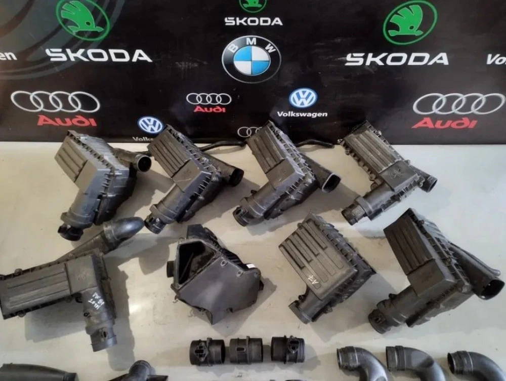Корпус повітряного воздушного фільтра VW Audi Skoda BMW