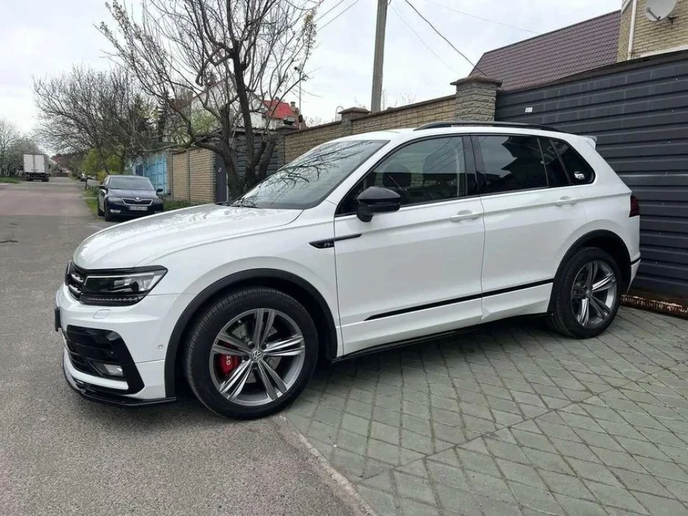 Сплиттер VW Tiguan R-line (16-20) тюнинг обвес губа юбка