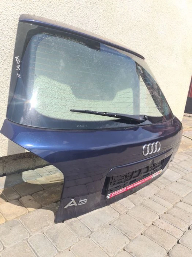 Кришка багажника Ляда Кляпа Крышка задняя Audi A3 8L Ауді