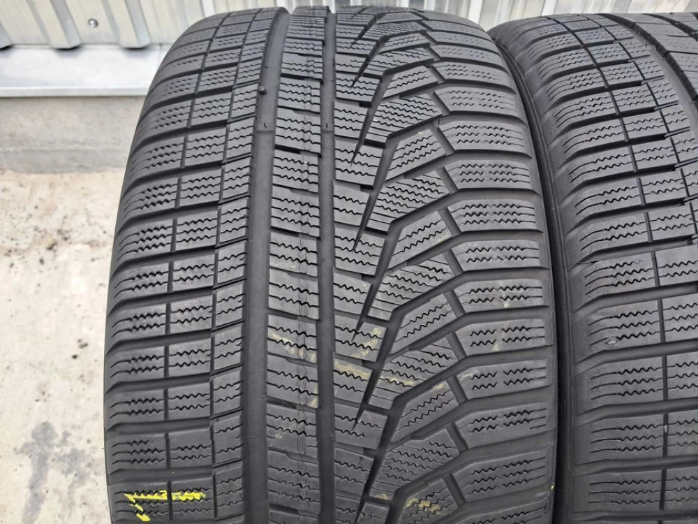 Резина зима 80% протектор Hankook 255/35 R19 I'Cept EVO2