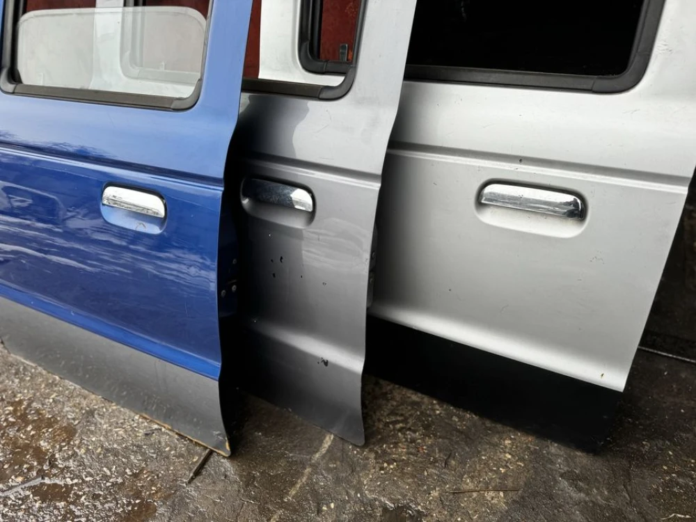 Двері задні Ford Ranger 99-06р Mazda bt2500