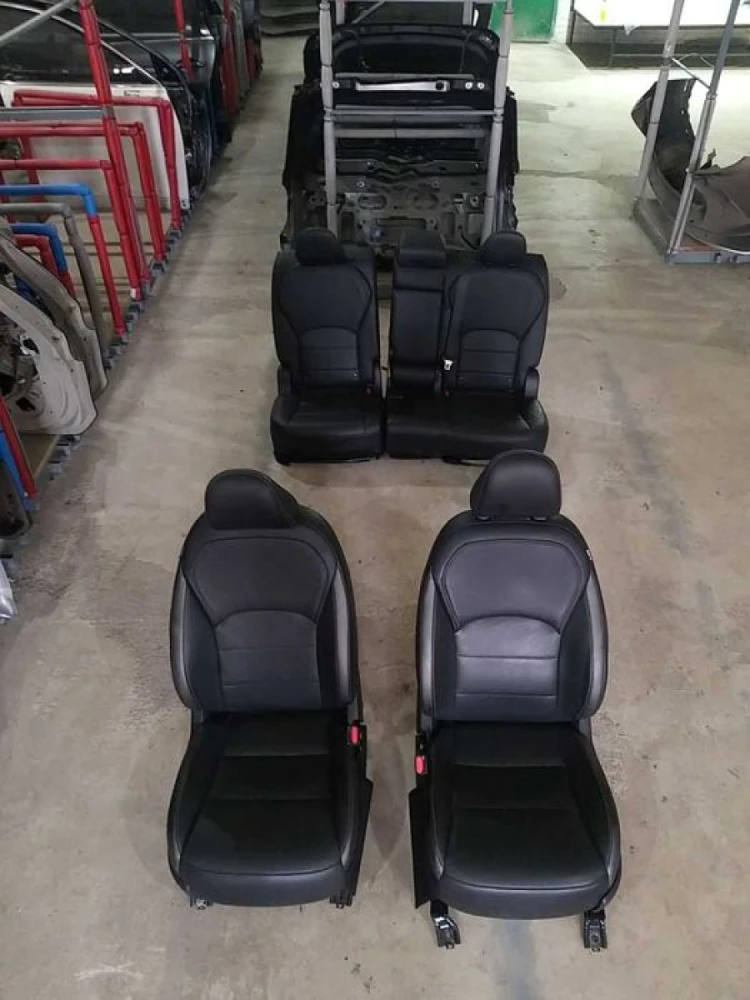 Деталі для салону. Розбірка  Infiniti J55. Комплект запчастин
