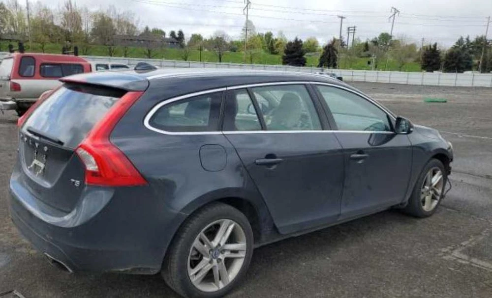 Двері перед зад Праві Ліві Volvo V60 (2013-2018)