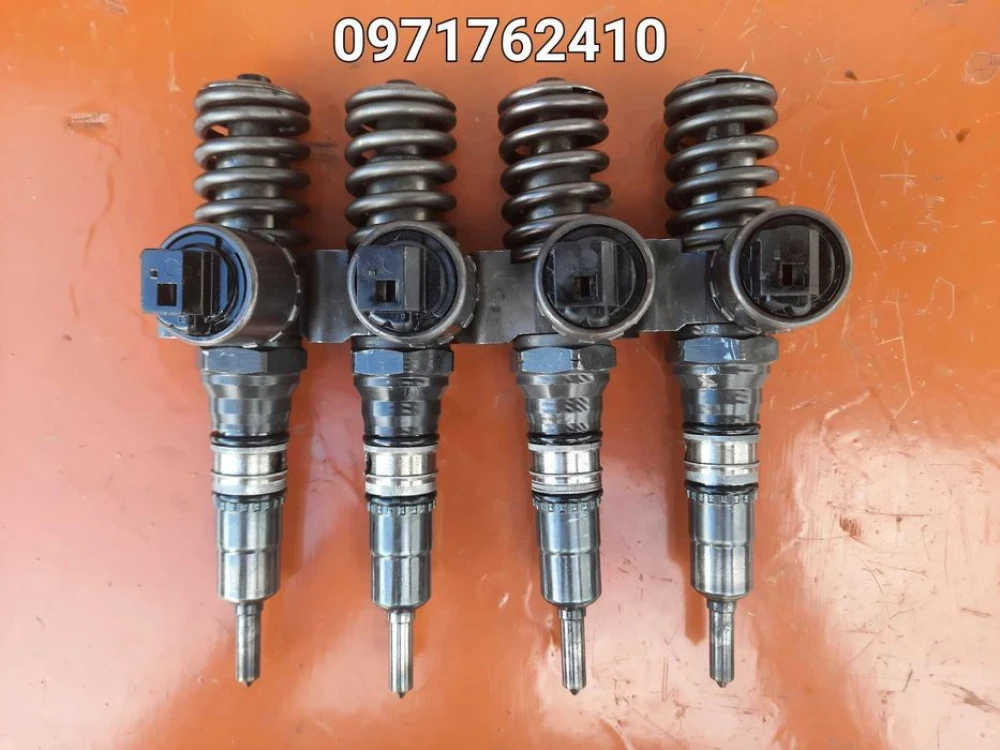 Форсунки 036130073, 0414720404 Volkswagen Golf Touran Skoda Audi 2.0