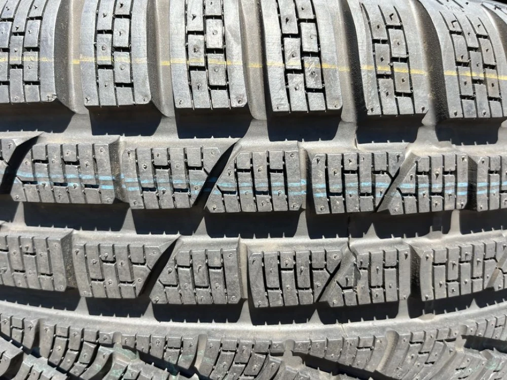 225/55 r16 Pirelli Sottozero 2 winter НОВАЯ Резина зимняя