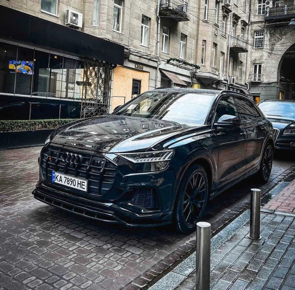 Сплиттер Audi Q8 S-line \ SQ8 тюнинг обвес губа переднего бампера