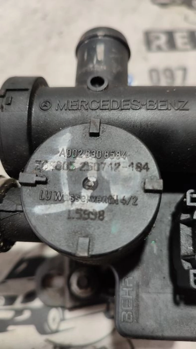 Клапан рецеркуляції кран пічки MB Vito w639 A0028308584