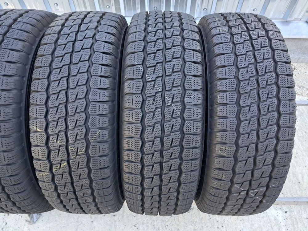 Резина зима 90% протектор Firestone 225/70 R15C Van Hawk Winter