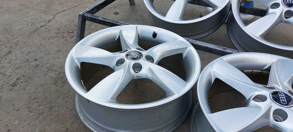 Диски Audi R17 5x112 6J ET48 A3 S3 Leon Octavia Yeti VW Golf R Caddy