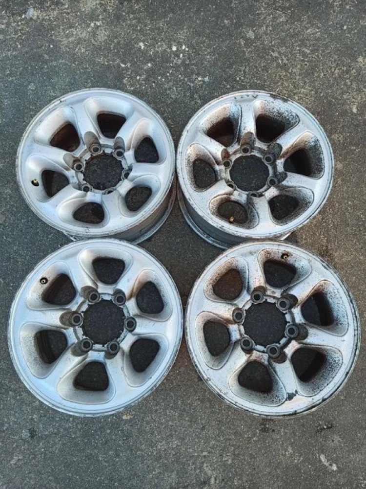 Диски комплект Mitsubishi Pajero 6x139,7 J15X7JJ10 r15